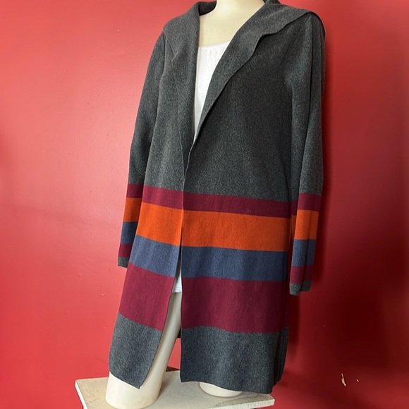 Apt. 9 Sweaters - Like new Apt. 9 beautiful stripped cardigan